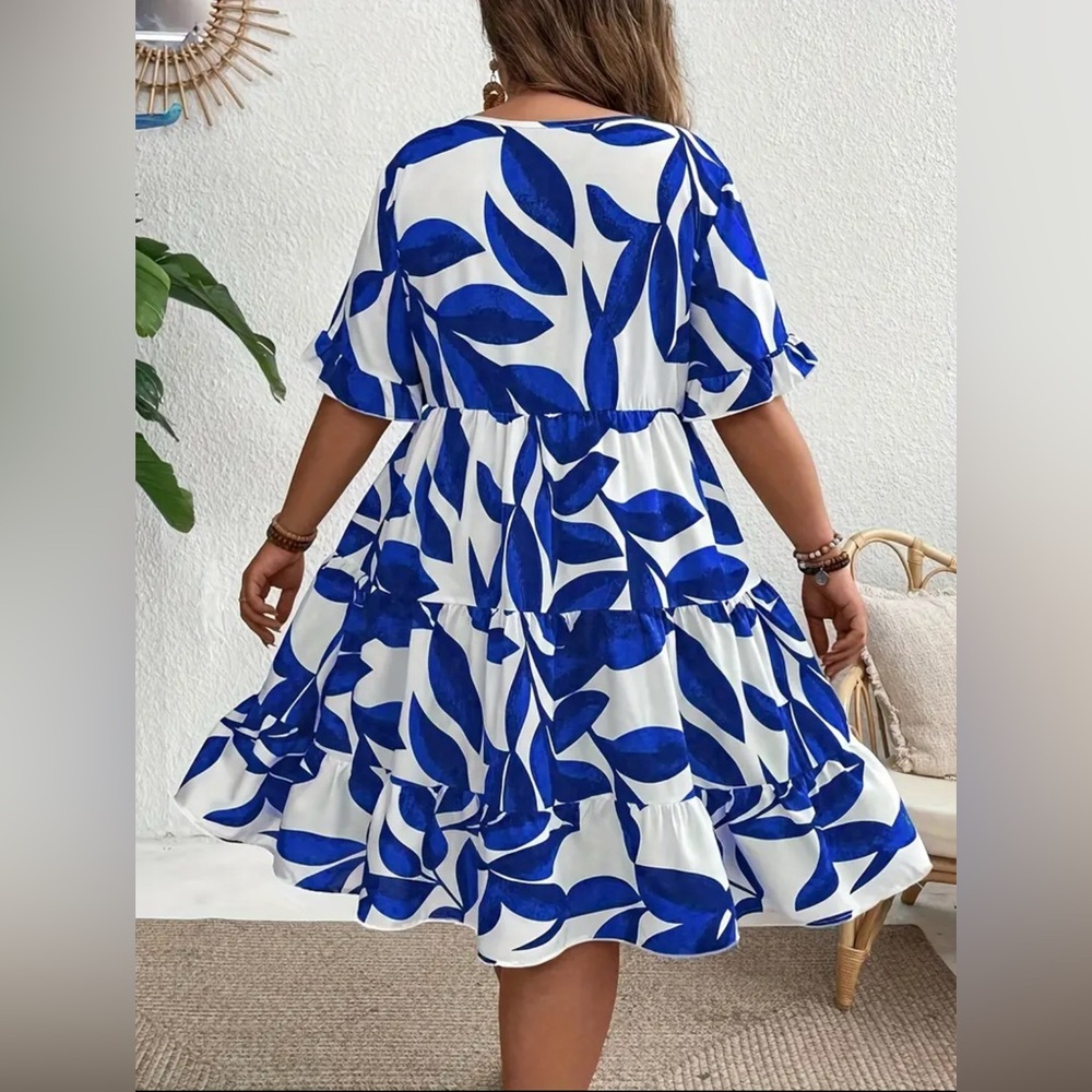 Blue Leaf Summer Dress - Picture 2 of 3